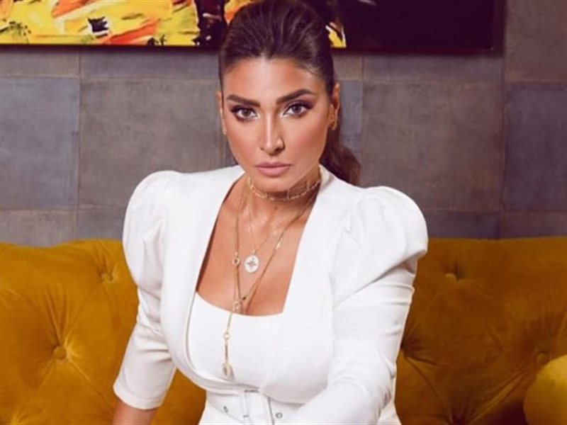 روجينا تشكر فريق عمل مسلسلها بعد تكريمها في مهرجان الفضائيات