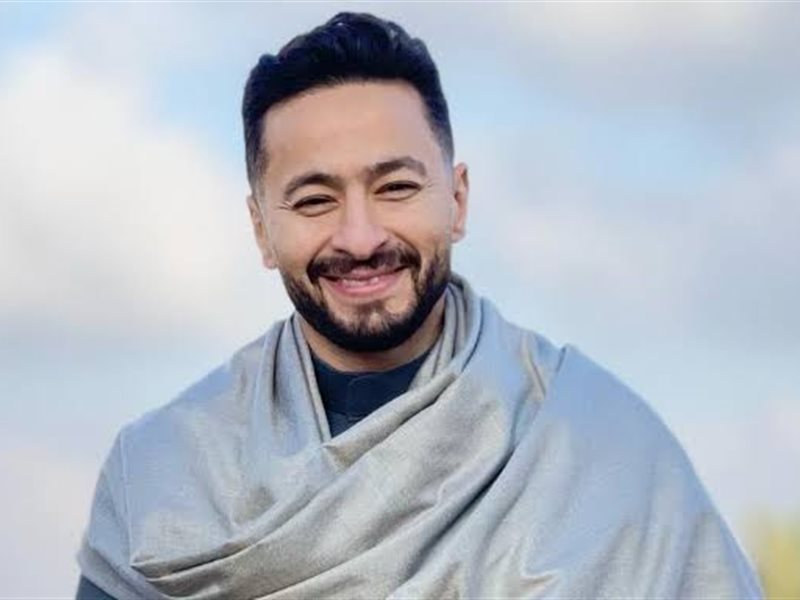 خاص.. حمادة هلال: ليا الشرف إن مي عز الدين تشارك في “المداح 5”