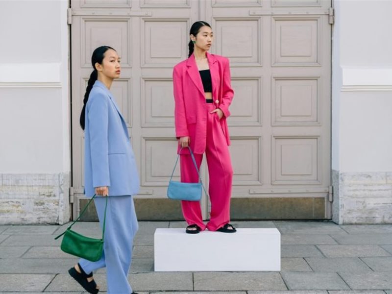 حقائب كارولينا هيريرا تضفي عليك أناقة مثالية