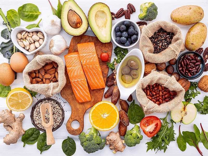 يوم الأغذية العالمي.. تعرف على دورها في مقاومة الأمراض والعدوى 