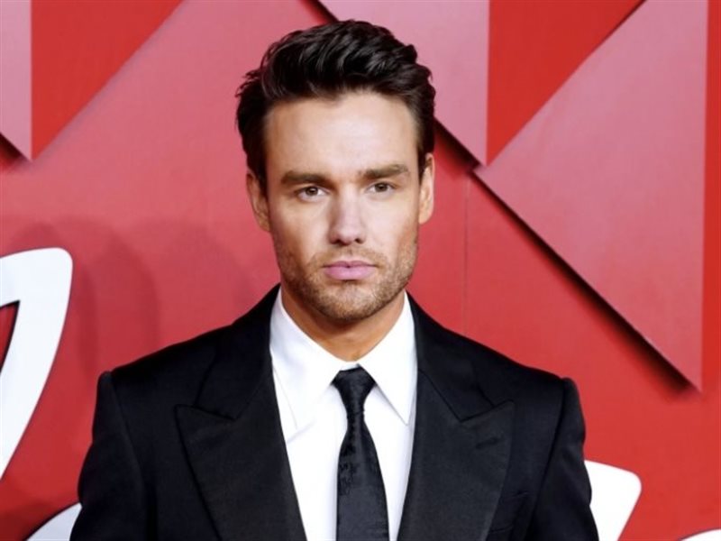 وفاه النجم ليان باين عضو فرقة “One Direction