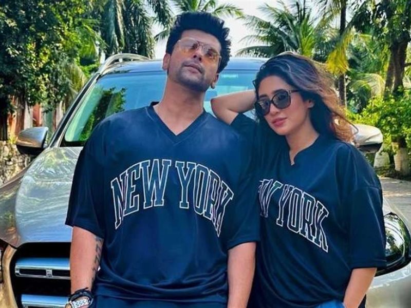 الفنان الهندى كوشال تاندون والفنانة الهندية شيفانجي جوشي يدخلون القفص الذهبي رسميا 