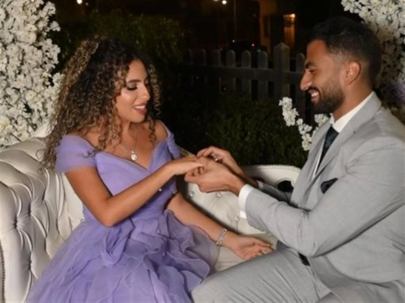 حفل خطوبة مميز يجمع بين  منة عدلي القيعي يوسف حشيش في أجواء عائلية