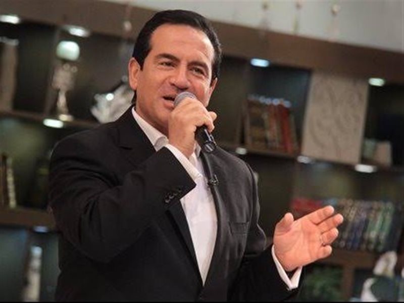 محمد ثروت يتألق في بروفات حفل 