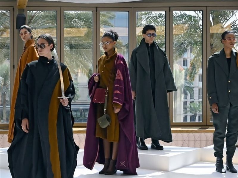 أسبوع الموضة في الرياض يشهد تنافسا قويا بين أبرز المصممين السعوديين في عرض إبداعاتهم