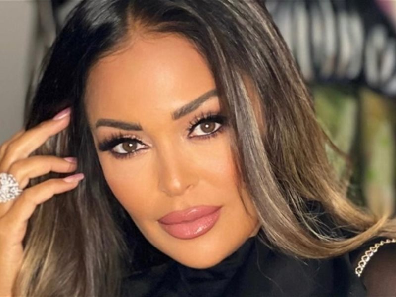 داليا البحيري تخطف الأنظار بفستان مبهج وجذاب في مهرجان الجونة 