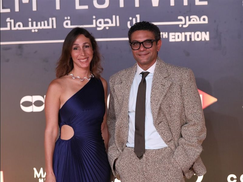 لحظات رومانسية بين 