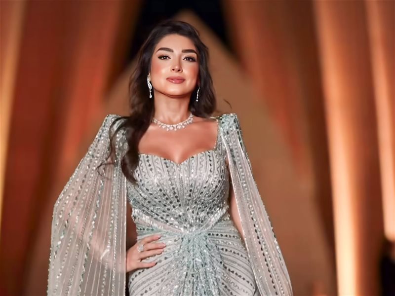 روجينا تخطف الأنظار بـ ٣ إطلالات ساحرة في مهرجان الجونة السينمائي بتوقيع أشهر مصممي الأزياء