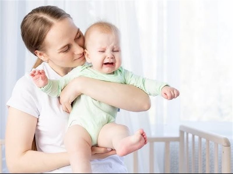 للأمهات الجدد.. تعرفي على أهم 10 أسباب لبكاء الرضع 