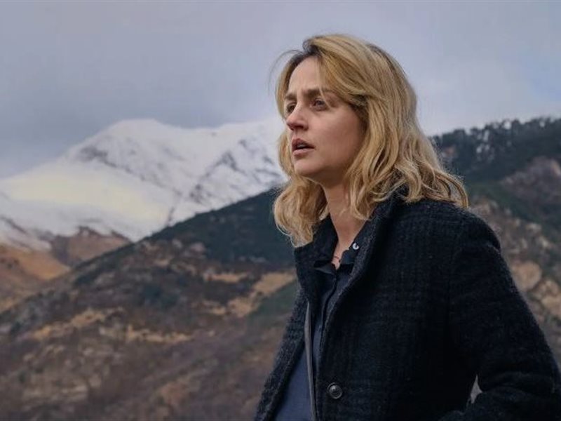 آدم بيسا ولورا ويسمار أفضل ممثل وممثلة بمهرجان الجونة السينمائي