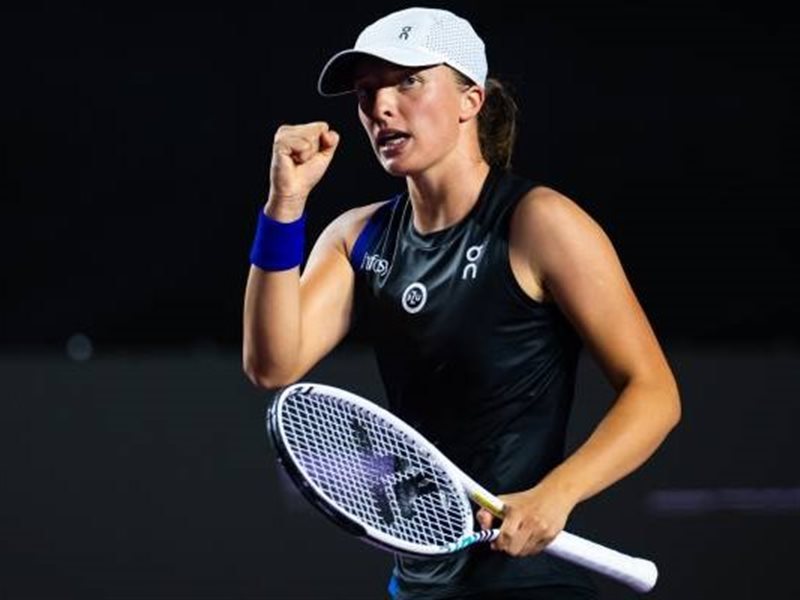 إيغا شفيونتيك تودع بطولة 