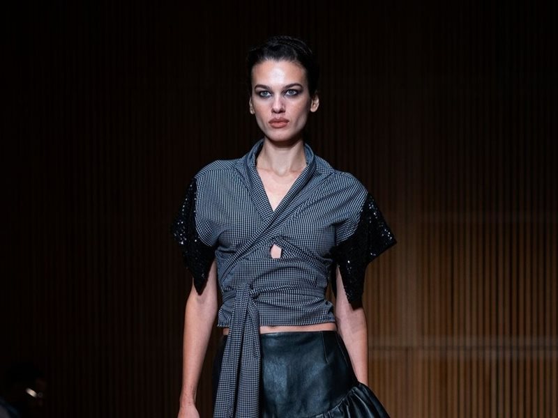 فريدريك أندرسون يكشف النقاب عن مجموعته الجديدة لربيع 2025 