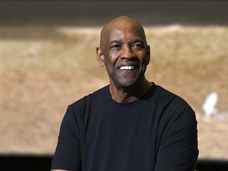 دينزل واشنطن يكشف عن دوره في 