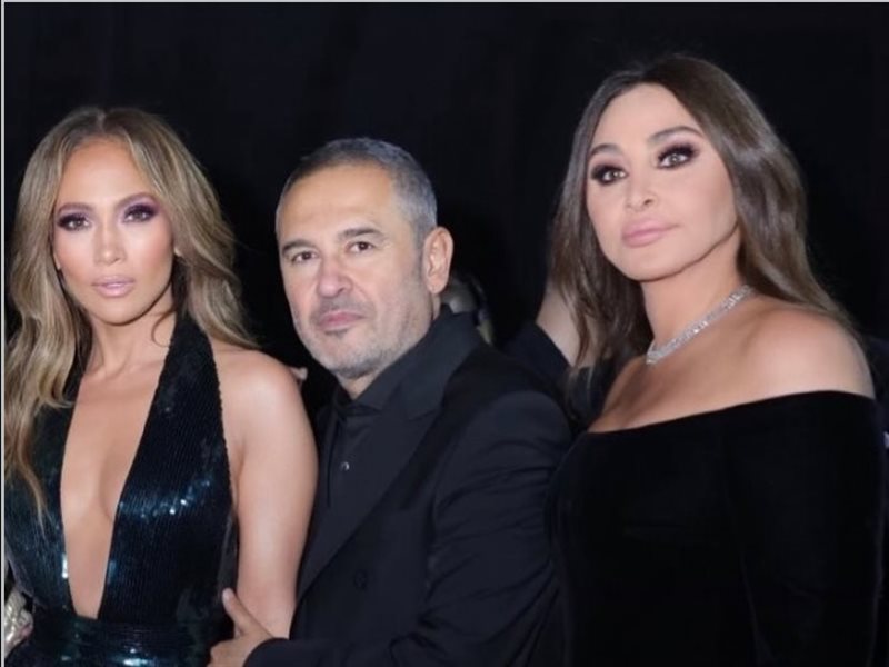 أبرز تصريحات النجمات في عرض أزياء إيلي صعب بالرياض