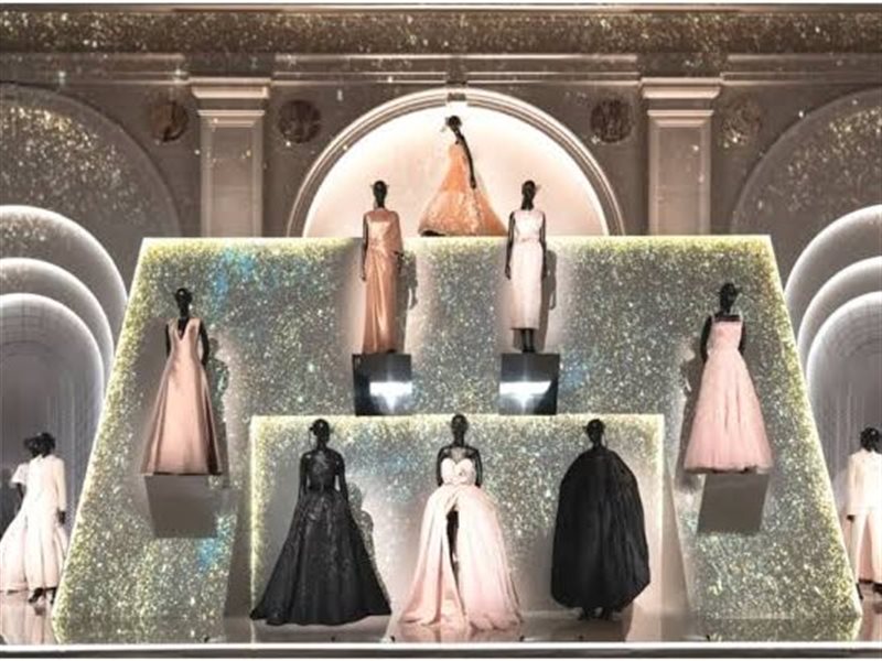 5 أيام فقط على افتتاح معرض كريستيان ديور في الرياض