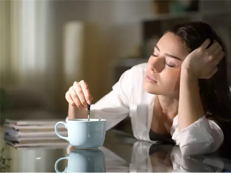 هل تتسبب القهوة في شعورك بالتعب؟ 