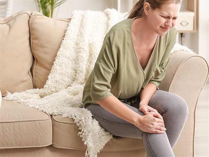 لماذا نشعر بألم العظام والمفاصل في الشتاء؟  