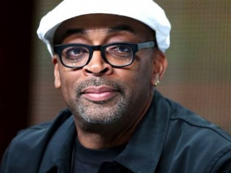 المخرج العالمي 