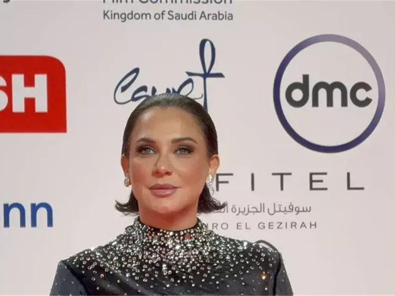 سلاف فواخرجي: تشرفت بعرض فيلم 