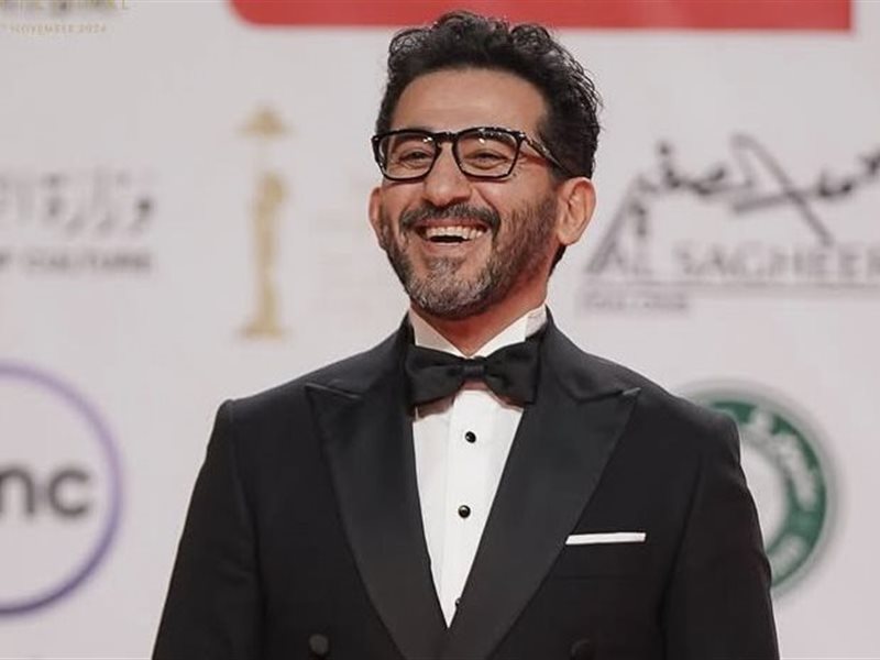 بعد غيابهم عن الافتتاح.. أحمد حلمي وخالد الصاوي أبرز الحاضرين بختام مهرجان القاهرة السينمائي الدولي 