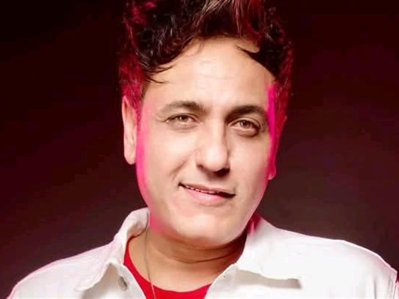 نجوم الفن ينعون الملحن محمد رحيم