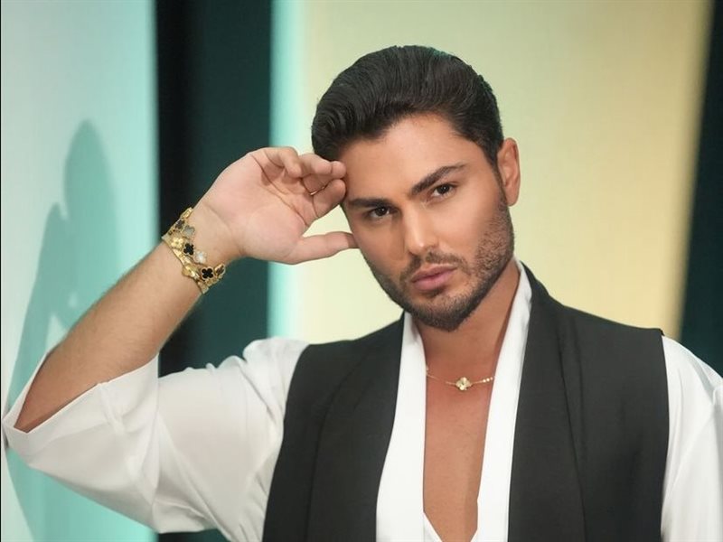 خاص.. اللبناني جان شارل زكريا يكشف تفاصيل مجموعته للهوت كوتور 2025 