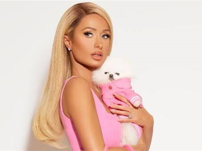 باريس هيلتون تطلق خط إنتاج للعناية بالحيوانات الأليفة 