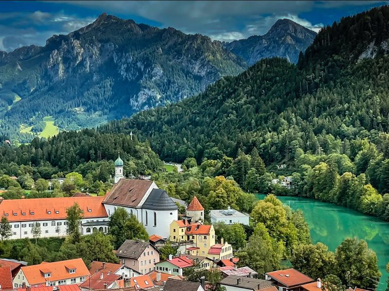 مدينة Füssen جواهر تاريخية وطبيعة في قلب بافاريا