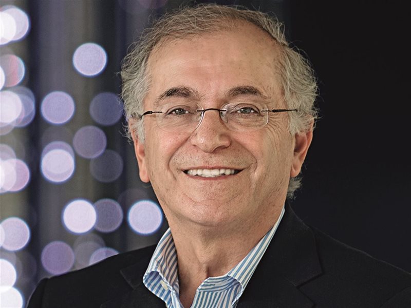 شارل العشي قصة نجاح ملهمة في استكشاف الفضاء