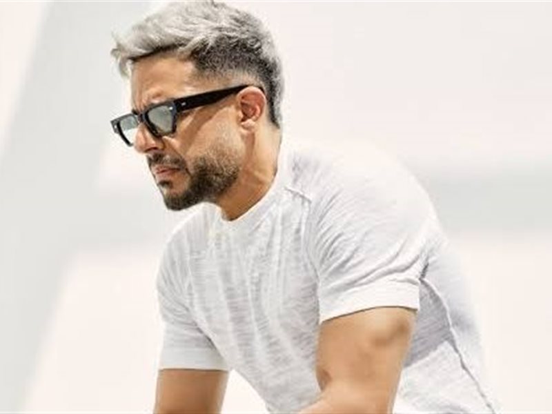 الليلة.. محمد حماقي يحيي حفلا غنائيا في الرياض  