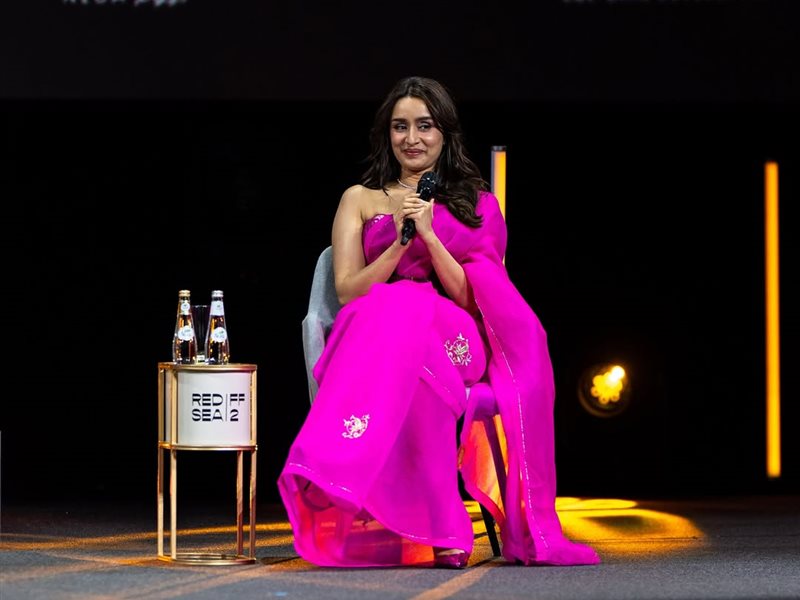 شرادها كابور توجه نصيحة للممثلين من مهرجان البحر الأحمر  