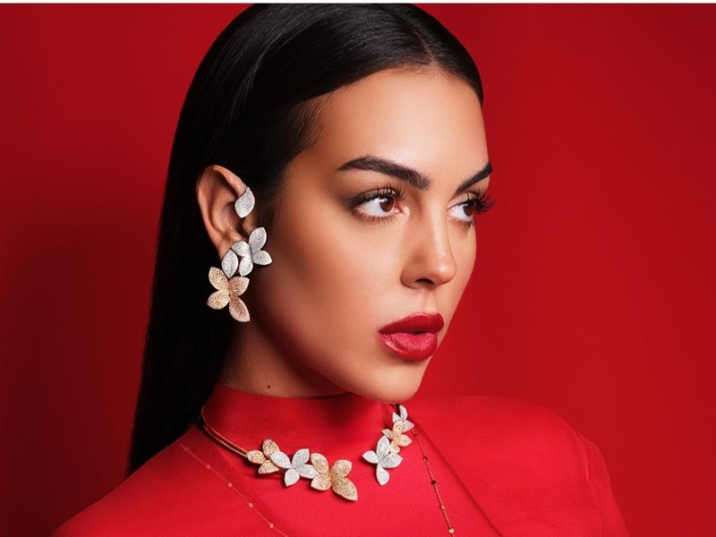 Pasqual Bruni تكشف عن مجموعة 