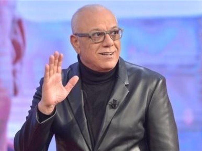 وفاة الفنان التونسي فتحي الهداوي عن عمر ناهز الـ 63 عاما 