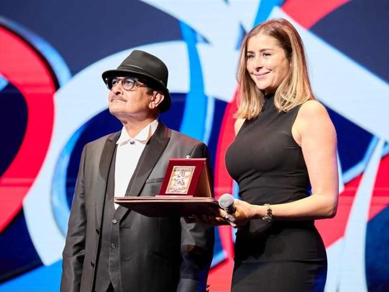  عائشة بن أحمد تهدي تكريمها في افتتاح أيام قرطاج السينمائية لروح فتحي الهداوي  