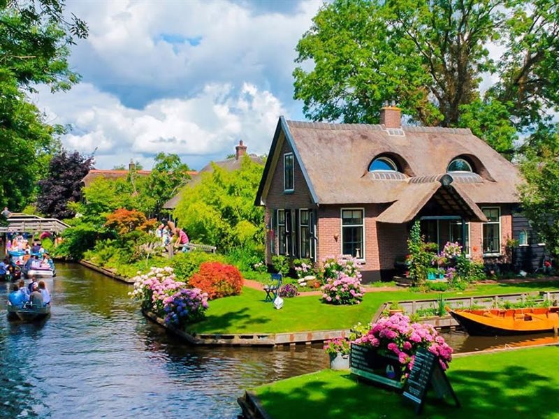 اكتشف السياحة في هولندا معالم تاريخية وطبيعية لا تفوت