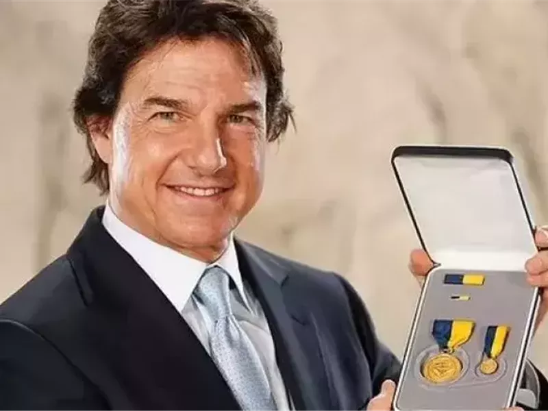 توم كروز يتوج بأعلى وسام مدني تقديرا لأعماله 