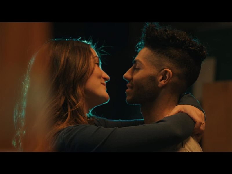 مينا مسعود يكشف عن مشروعه السينمائي الجديد المستوحى من رواية 