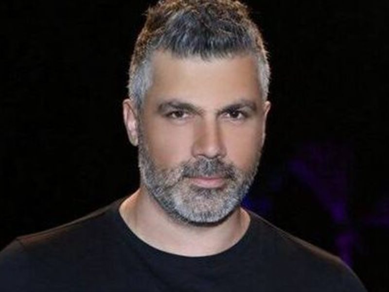 فارس كرم يحتفل بالكريسماس في ألمانيا بحفلين 