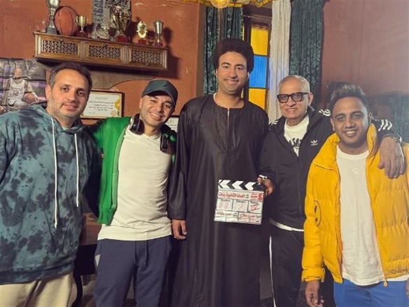 أوس أوس يروج لـ فيلمه الجديد «الصفا الثانوية بنات» مع علي ربيع