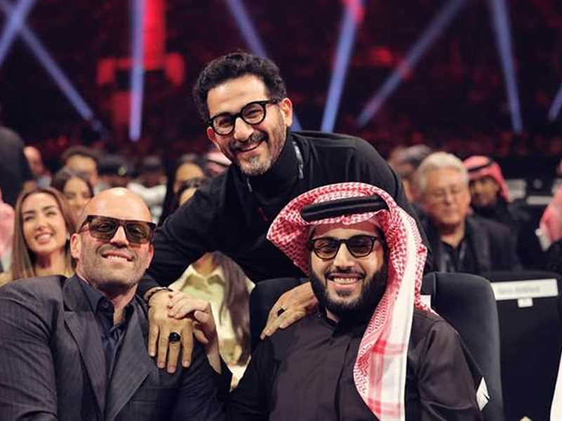 بعد تصدره الترند بسبب ظهوره مع تركي آل الشيخ.. من هو جيسون ستاثام؟ 