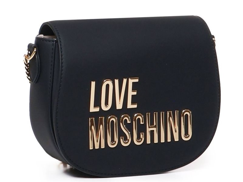 خاص بالصور.. جديد Moschino وLove Moschino وقصة نجاحهم 
