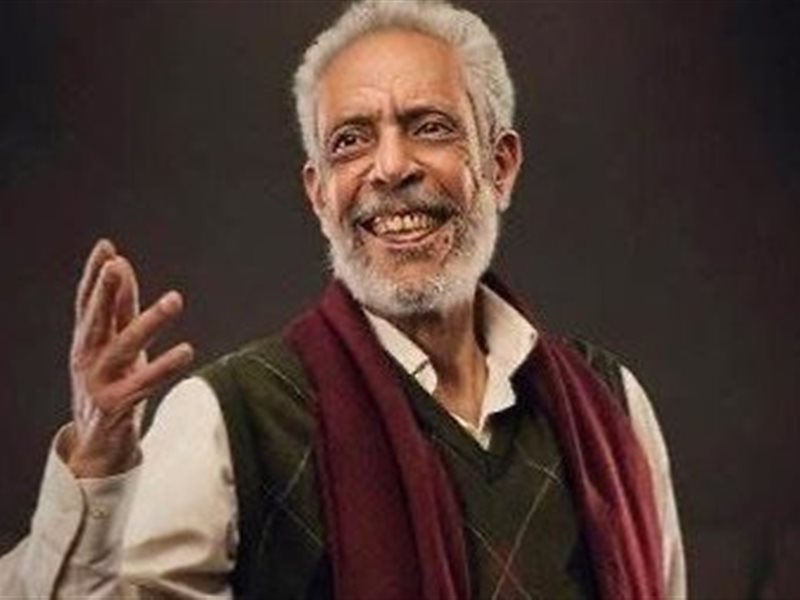 وليد الحلفاوي يتسلم جائزة 