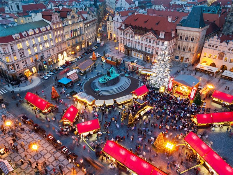 السياحة في براغ خلال موسم الكريسماس وأجواء الاحتفالات