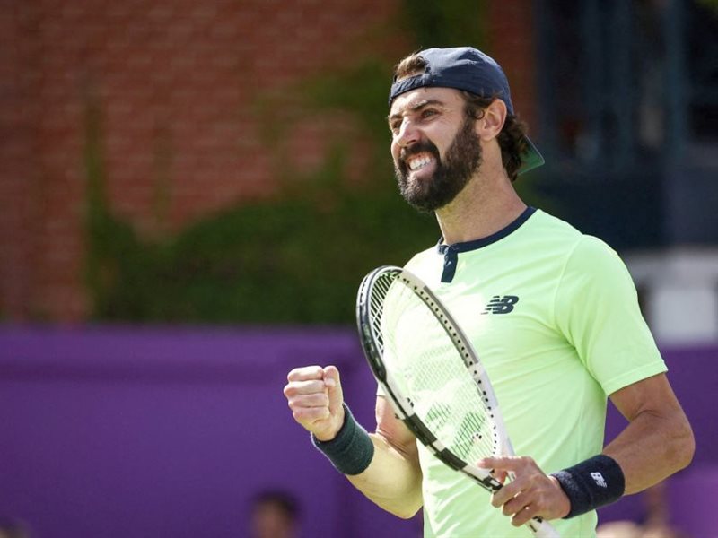 جوردان طومسون ينتقد عقوبة الإيقاف بحق زميله ماكس بورسيل 