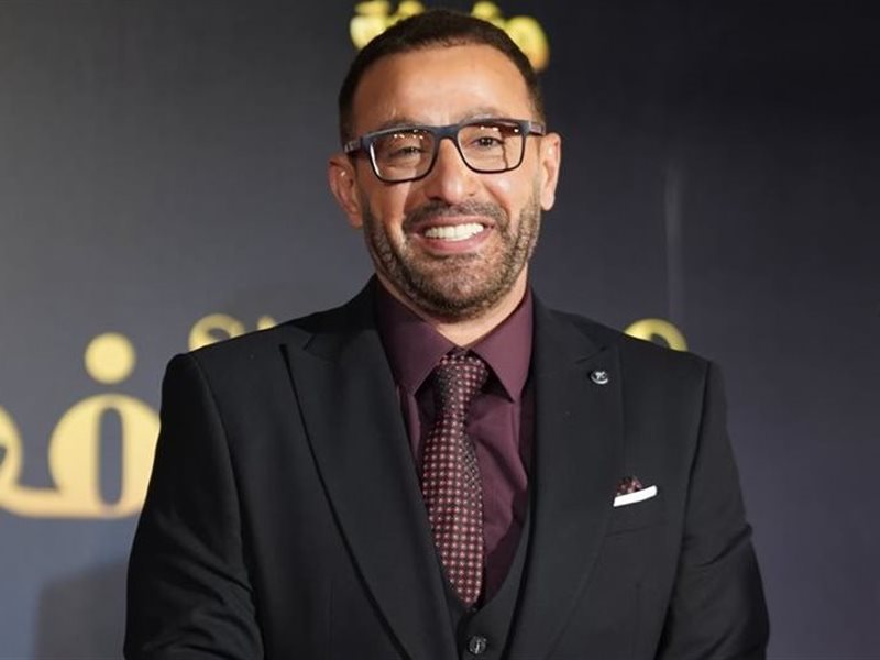 أحمد السقا يحصل على جائزة النجم الذهبي في مهرجان 