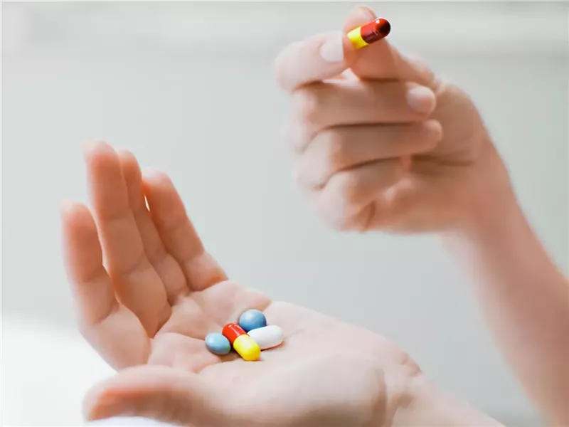 في الصباح أم المساء؟.. هذا هو أفضل وقت لتناول الفيتامينات