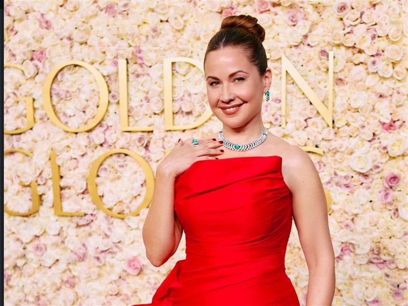 ريا أبي راشد تتألق بإطلالة ساحرة في حفل جولدن جلوب 2025 ببصمة مرمر حليم