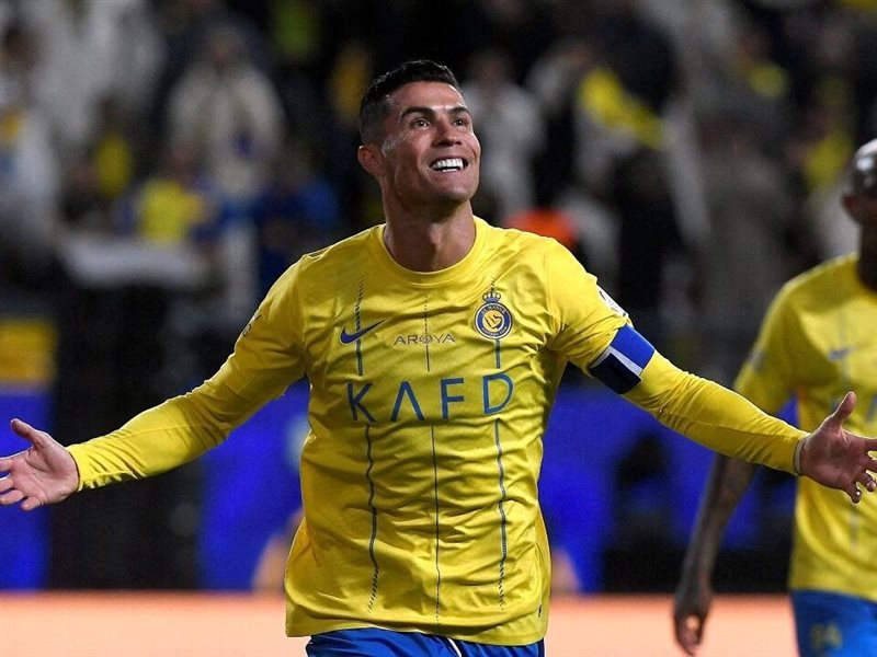 النصر السعودي يعرض شراكة تاريخية على كريستيانو رونالدو لتمديد عقده