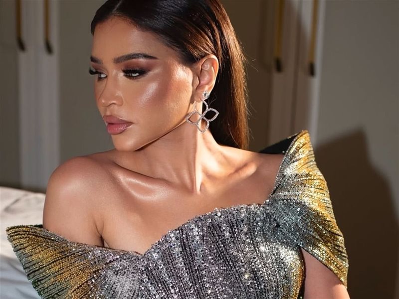 نهى نبيل تتألق بإطلالة فاخرة من La Bourjoisie في حفل جوي أووردز