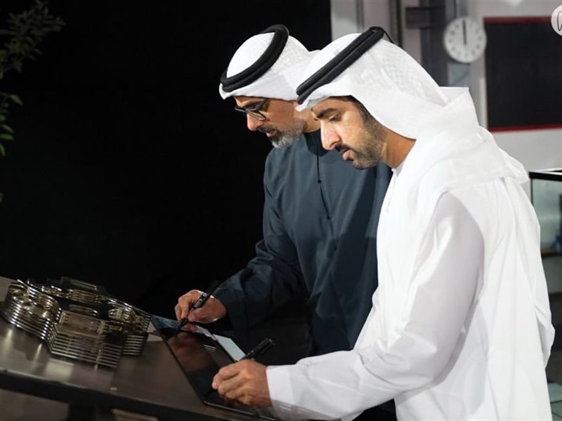 الإمارات تكشف عن مشروع القطار فائق السرعة بين أبوظبي ودبي